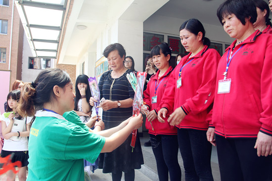 天艺学子感恩母亲节系列活动